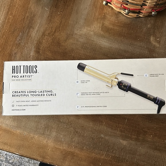 HOT TOOLS Pro Artist 24k Gold Extra Long Curling Iron/Wand 1 1/4” Barrel NEW NWT - Picture 2 of 3